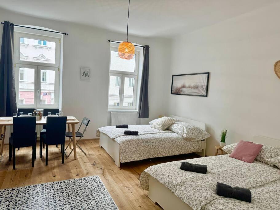 Stylish & Renovated With Free Parking * Vienna